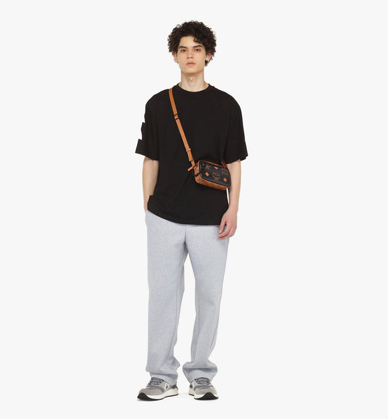 حقيبة كروس بودي أرين مع حافظة صغيرة بنقشة شعار مزدوجة image 9