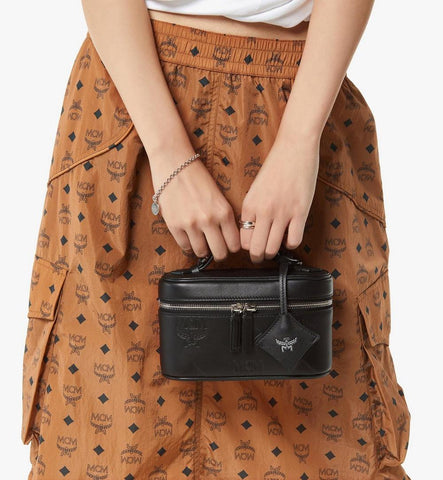 MWRGSTA01BK001-Aren Vanity Case in Maxi Monogram Leather|BLACK